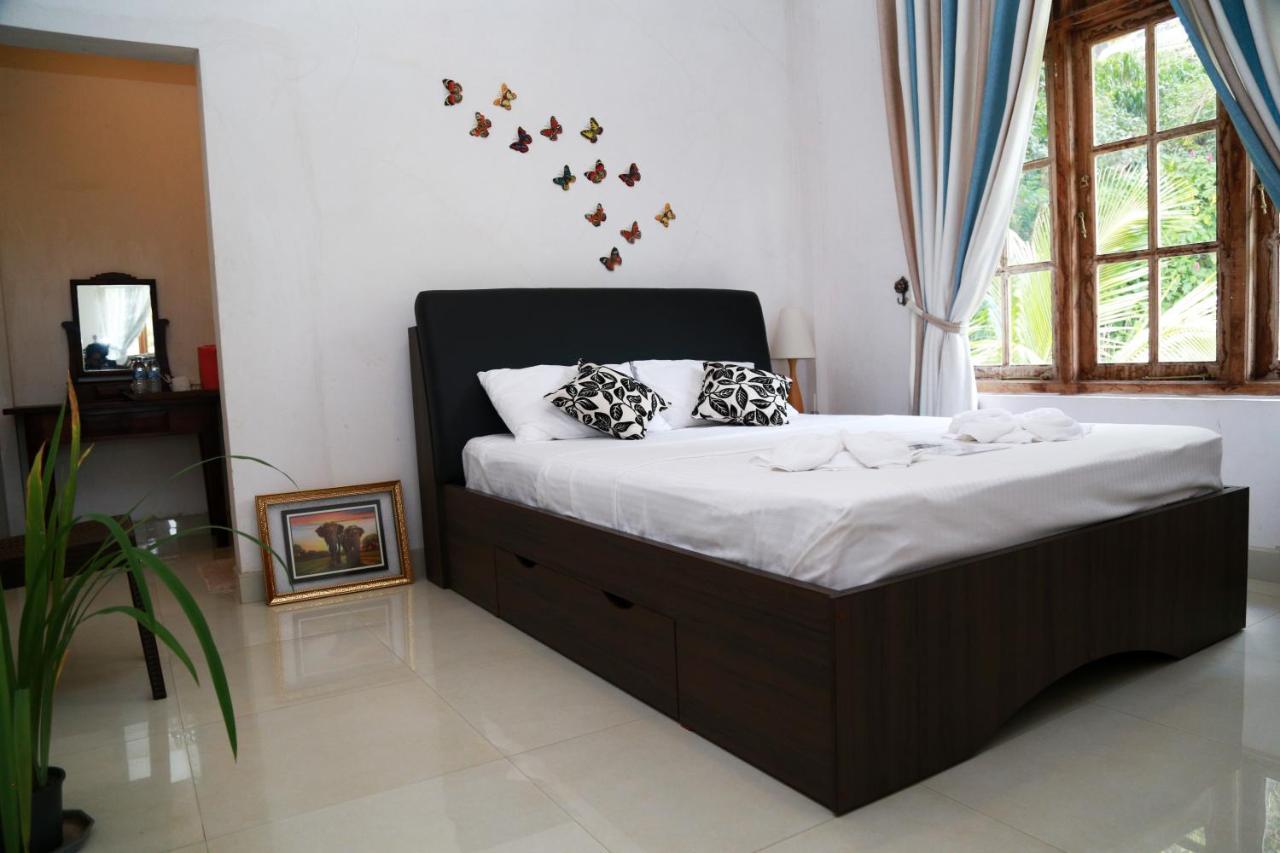 Chathu Holiday Home แคนดี้ ภายนอก รูปภาพ