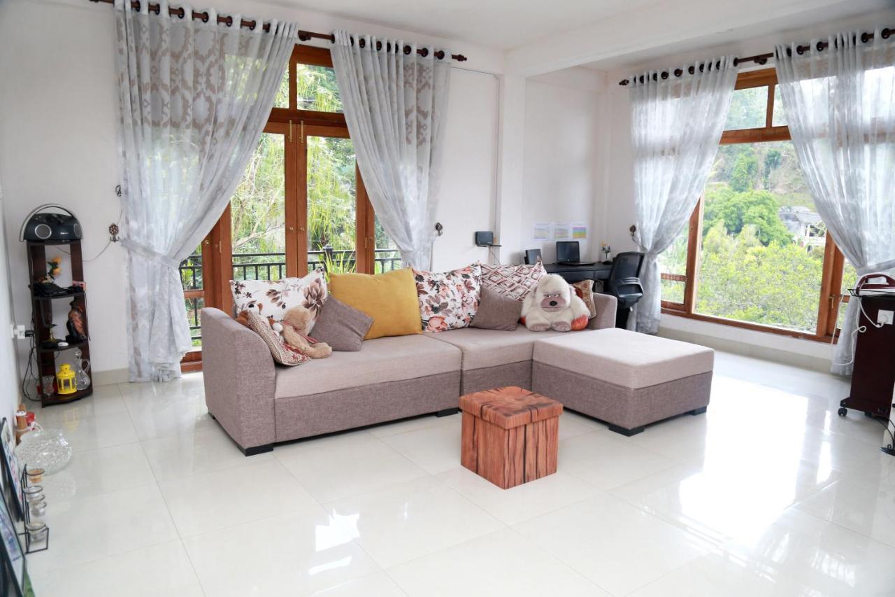 Chathu Holiday Home แคนดี้ ภายนอก รูปภาพ